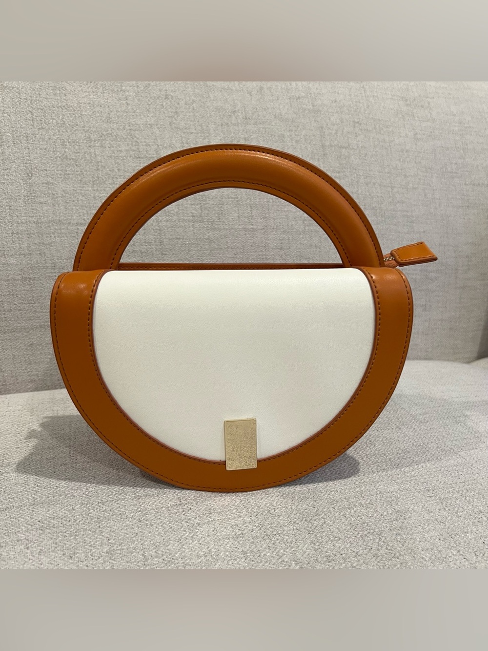 Unitude Circle Crossbody Bag
